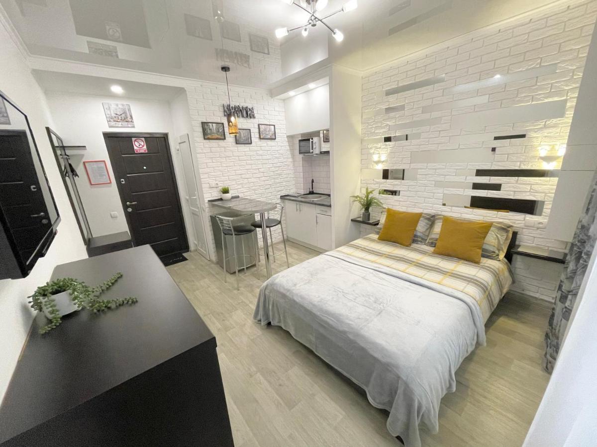 Apartment Studio New York 92 イルピン エクステリア 写真