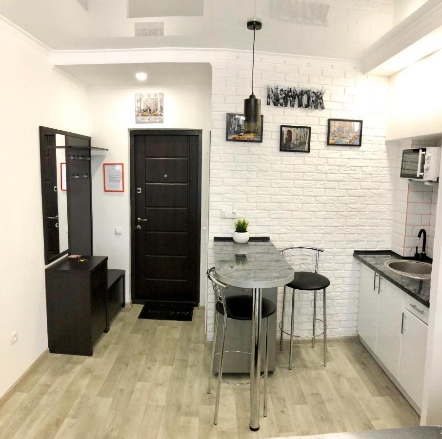 Apartment Studio New York 92 イルピン エクステリア 写真